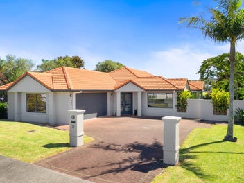 12 Rosetti Rise, West Harbour, Auckland