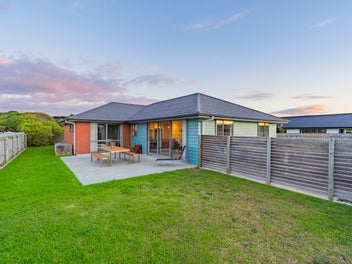 79 Kotuku Drive, Paraparaumu Beach, Paraparaumu
