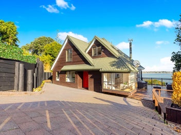 1 Bamfield Place, Hillsborough, Auckland