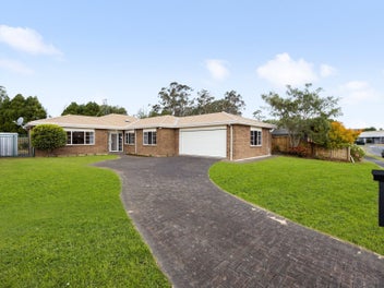 7 Reynolds Drive, Glenview, Hamilton
