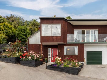 1/7 Ball Lane, Redcliffs, Christchurch