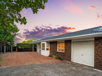 1/1 Clearwater Cove, West Harbour, Auckland