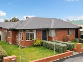 1/36 Tuckers Road, Redwood, Christchurch