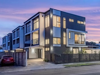 3/51 Mount Smart Road, Onehunga, Auckland