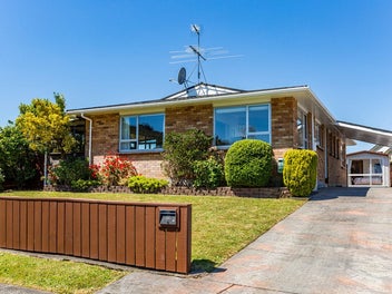 8 Tacoma Drive, Totara Park, Upper Hutt