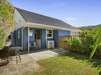 46 Handyside Street, Tawa, Wellington