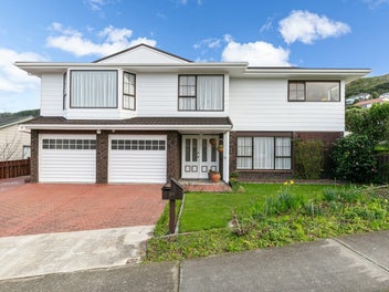 87 Victory Crescent, Tawa, Wellington