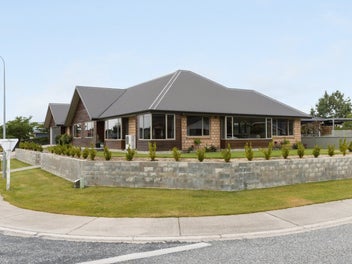 2 Elizabeth Place, Clyde, Clyde