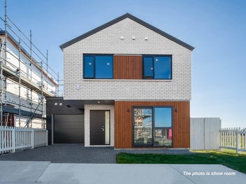 48 Taipahitini Road, Rosehill, Papakura