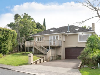 21 James Evans Drive, Northcote, Auckland