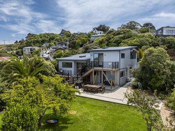 24 Queen Street, Brighton, Dunedin