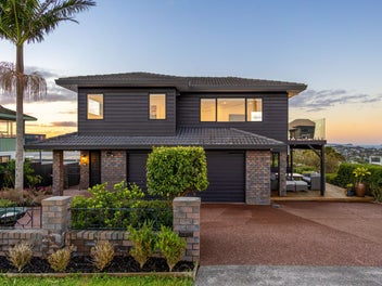 2/30 Firth Road, Torbay, Auckland