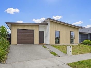 12 Enereta Road, Otaki