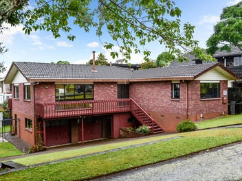 16 Glendale Drive, Dinsdale, Hamilton
