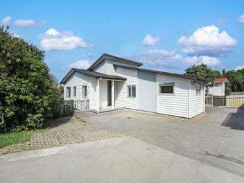 1A Greville Road, Pinehill, Auckland