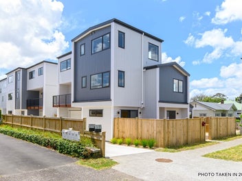 32A Ennismore Road, Mount Albert, Auckland