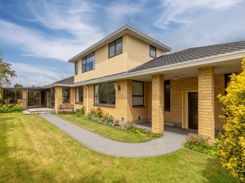 9 Fenmere Place, Burwood, Christchurch