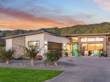 80 Waipunahau Road, Waikanae, Waikanae