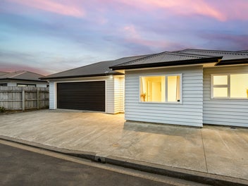31B Grimsby Grove, Wainuiomata, Lower Hutt