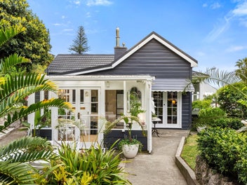 21 Hornsey Road, Bluff Hill, Napier