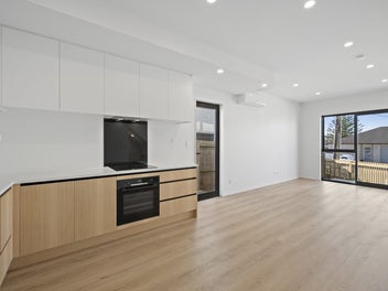 22 Adamson Road, Flat Bush, Auckland