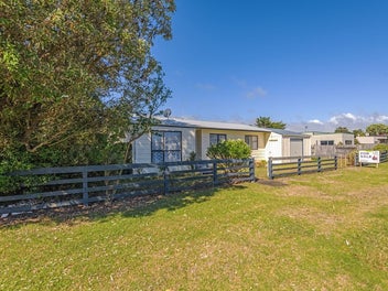 3 Ruanui Street, Himatangi Beach, Himatangi Beach