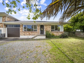 2A Ravenwood Drive, Forrest Hill, Auckland