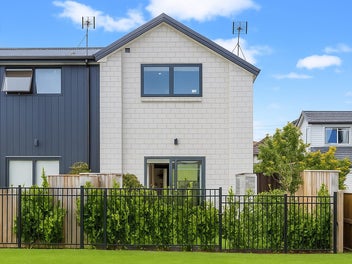 7/87 Taikata Road, Te Atatu Peninsula, Auckland