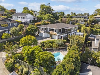 9 Stoneyroyd Gardens, Remuera, Auckland