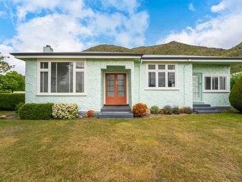 4 Grey Street, Kurow