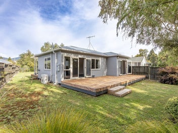 174 Te Rangitautahanga Road, Turangi