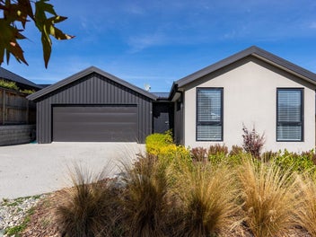 11 Till Street, Jacks Point, Queenstown