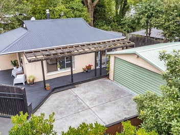 2/4A Burnbrae Street, Saint Martins, Christchurch