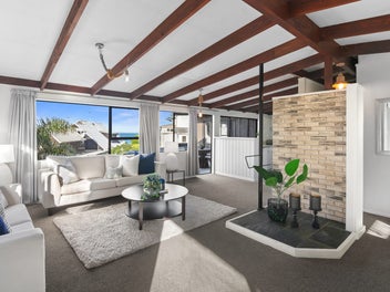 7A Ellangowan Road, Waiake, Auckland