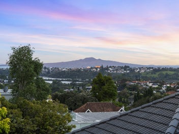 2/37 Victoria Avenue, Remuera, Auckland