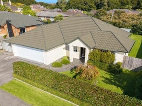 70 Wairere Road, The Gardens, Auckland
