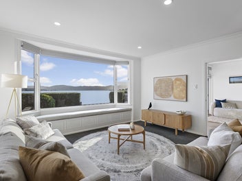 238 Marine Drive, Lowry Bay, Lower Hutt