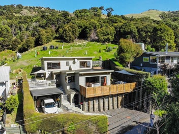 52 Tikao Bay Road, Wainui, French Farm