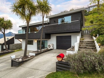 20 Greenstone Place, Fernhill, Queenstown