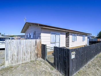 8A Arklow Place, Flaxmere, Hastings