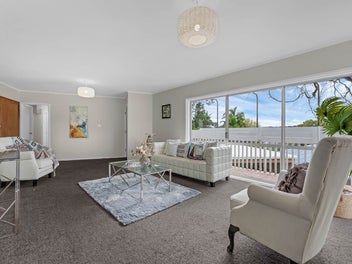8 Hawkins Street, Meadowbank, Auckland