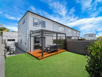 7/5 Woolfield Road, Papatoetoe, Auckland