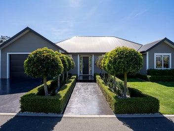 46 Carnaveron Drive, Lincoln, Lincoln