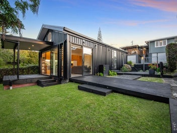 27 Amberley Avenue, Te Atatu South, Auckland