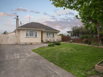 27 Hillary Crescent, Maraenui, Napier