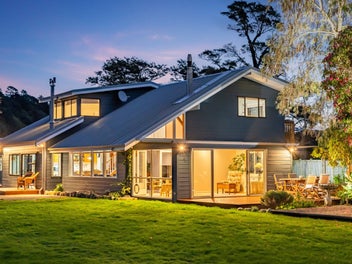 61 Twin Lakes Road, Te Marua, Upper Hutt