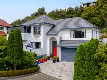 10 Huxley Grove, Churton Park, Wellington