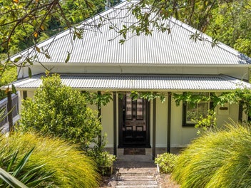 19 Trig Hill Road, Onetangi, Waiheke Island