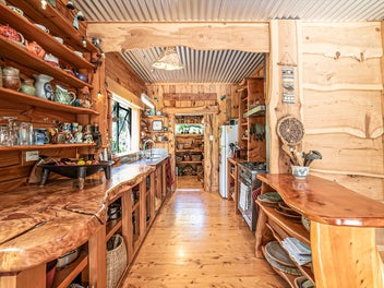1041 Collingwood-Bainham Main Road, Rockville, Collingwood