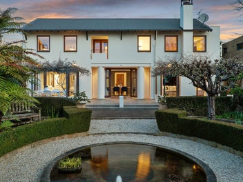15 Rhodes Street, Merivale, Christchurch